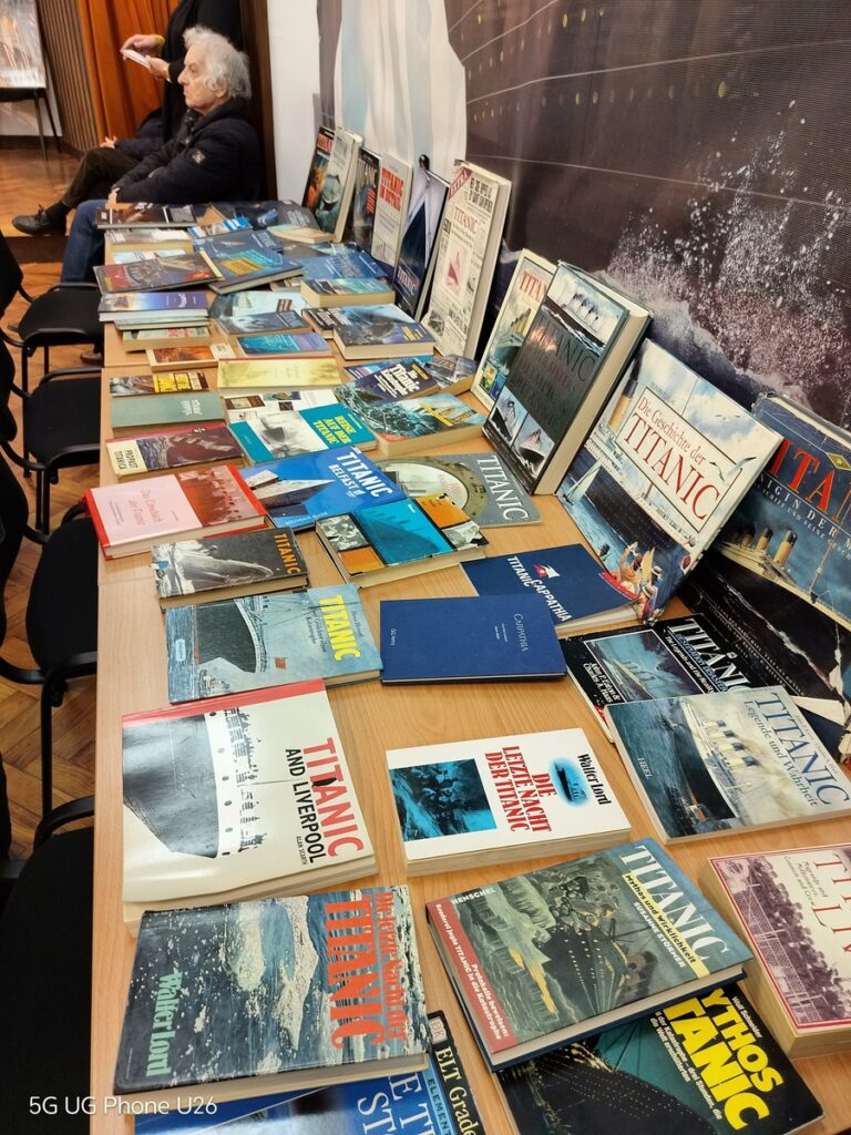 Bogata literatura o Titanicu