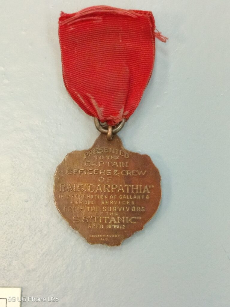 Medalja za hrabrost za posadu Carpathije